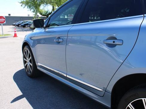 Used 2017 Volvo XC60 T6 Inscription w/ Climate Package AWD/4WD image 44