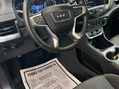 Used 2024 GMC Terrain SLE AWD/4WD image 8