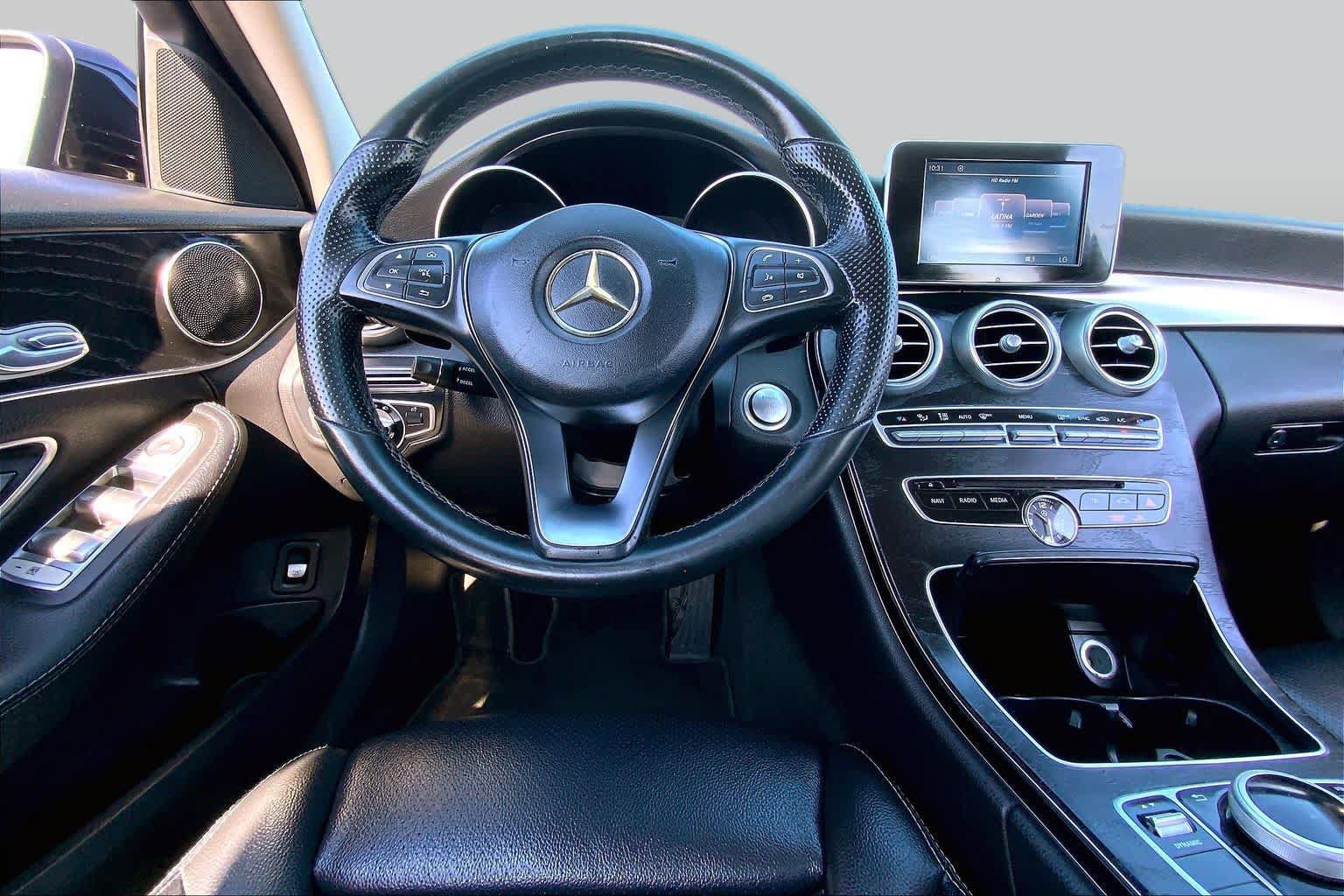 Used 2017 Mercedes-Benz C 300 Sedan image 6
