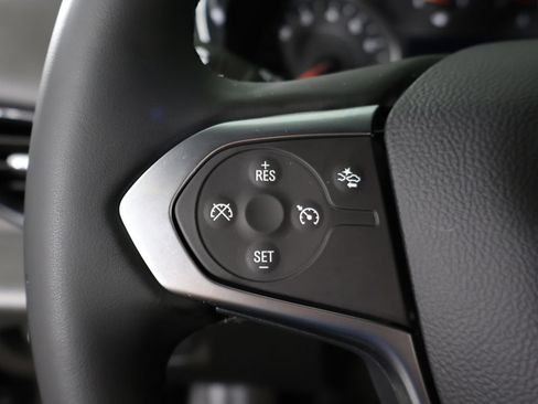 Used 2023 Chevrolet Traverse LT FWD image 46