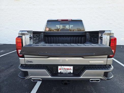 New 2026 GMC Sierra 1500 Elevation w/ Elevation Premium Package AWD/4WD image 16