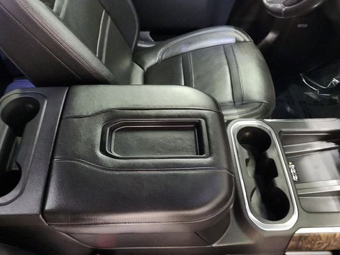 Used 2019 GMC Sierra 1500 Denali w/ Denali Ultimate Package AWD/4WD image 18