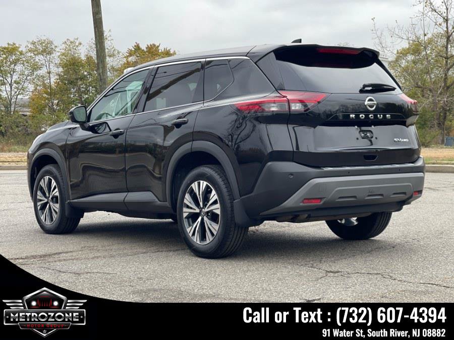Used 2021 Nissan Rogue SV AWD/4WD image 6