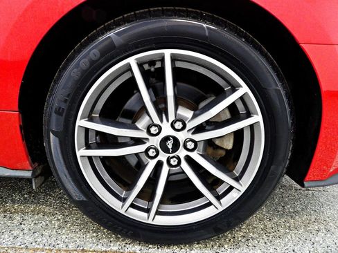 Used 2015 Ford Mustang Premium RWD image 17
