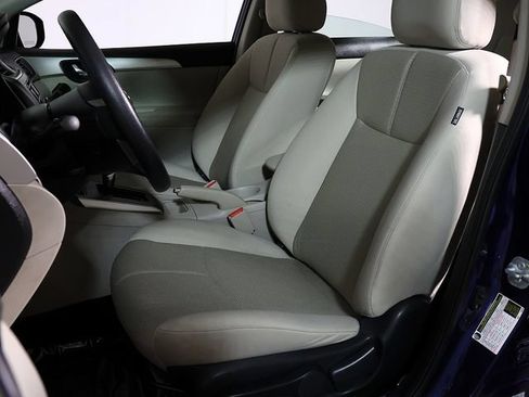 Used 2016 Nissan Sentra S FWD image 4