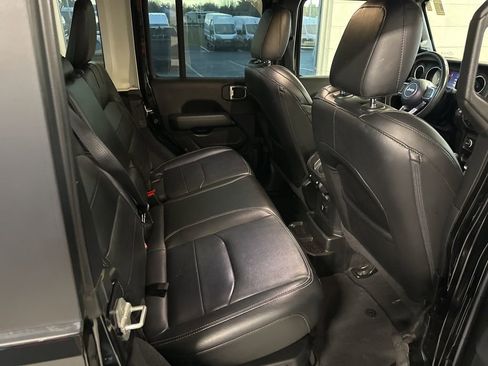 Used 2022 Jeep Wrangler Unlimited Sahara 4xe image 8