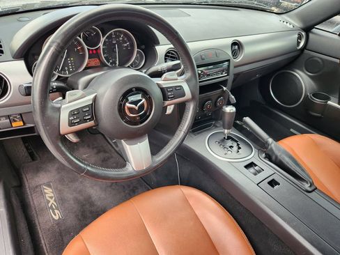 Used 2008 MAZDA MX-5 Miata Grand Touring w/ Premium Pkg RWD image 27
