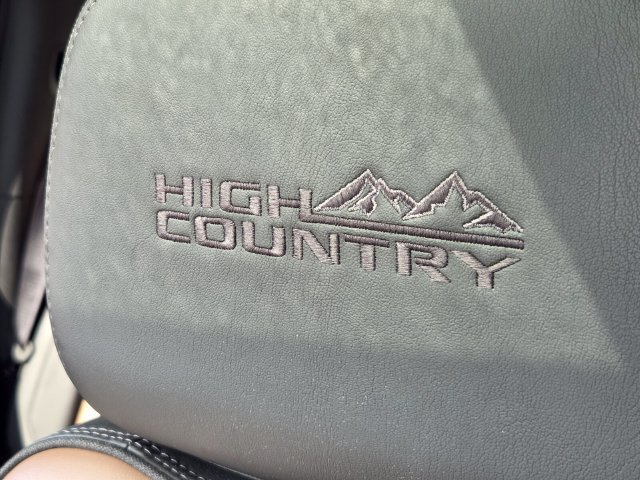 Used 2022 Chevrolet Silverado 3500 High Country AWD/4WD image 16