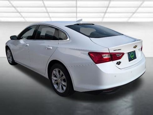 Used 2024 Chevrolet Malibu LT FWD image 2