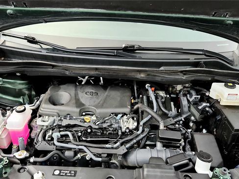 Certified 2024 Toyota Sienna XLE image 14