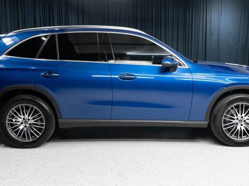 Certified 2026 Mercedes-Benz GLC 300 image 4