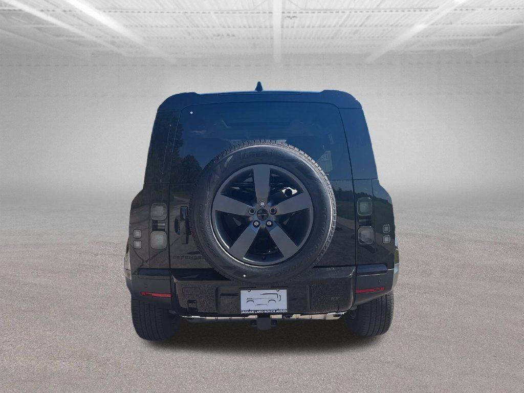 New 2026 Land Rover Defender 110 S AWD/4WD image 8
