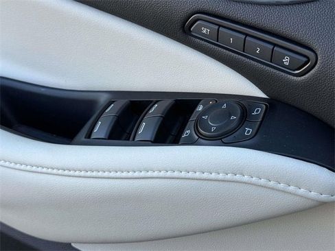 New 2024 Buick Enclave Avenir w/ Avenir Technology Package image 24