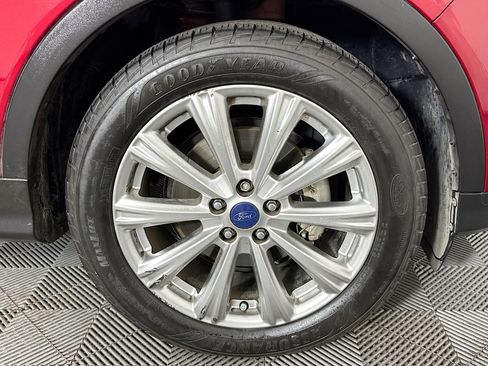 Used 2017 Ford Escape Titanium image 31