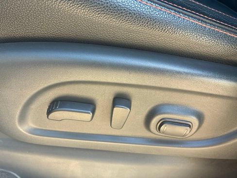 Used 2021 Nissan Titan PRO-4X w/ Pro-4x Convenience Package AWD/4WD image 8