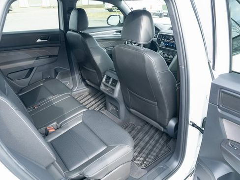 Used 2023 Volkswagen Atlas Cross Sport SE image 37