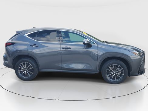 Used 2024 Lexus NX 250 FWD w/ Premium Package image 2
