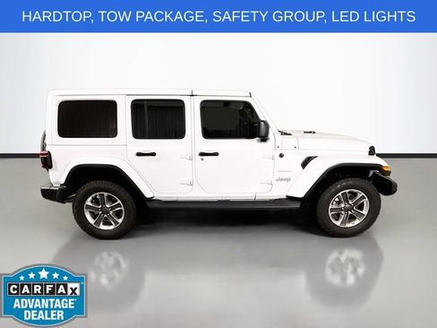 Used 2021 Jeep Wrangler Unlimited Sahara w/ LED Lighting Group AWD/4WD image 8