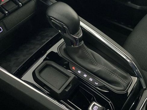 Certified 2024 GMC Canyon Elevation w/ Convenience Package image 21