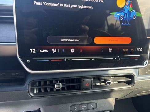 New 2025 Volkswagen ID. Buzz Pro S Plus AWD/4WD image 33