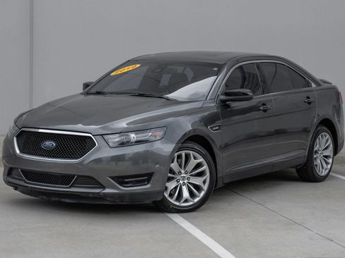 Used 2019 Ford Taurus SHO w/ Driver Assist Package AWD/4WD image 7