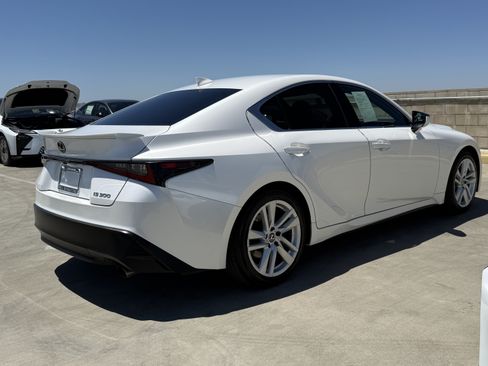 Certified 2022 Lexus IS 300 RWD image 12
