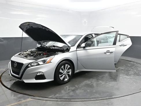 Used 2021 Nissan Altima 2.5 S image 34