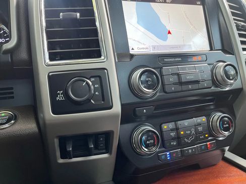 Used 2017 Ford F250 King Ranch w/ FX4 Off-Road Package image 25