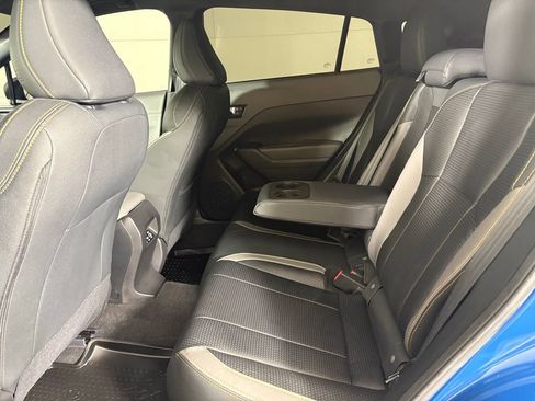 Used 2025 Subaru Crosstrek 2.5i Wilderness w/ Wilderness Package image 34