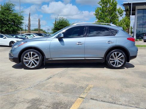 Used 2017 INFINITI QX50 2WD w/ Deluxe Touring Package image 3
