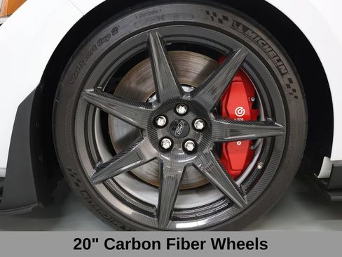 Used 2022 Ford Mustang Shelby GT500 w/ Carbon Fiber Track Pack RWD image 42
