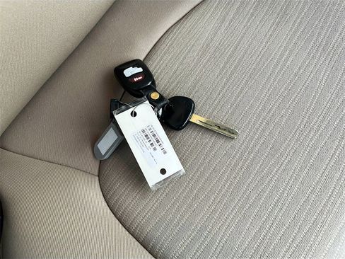 Used 2017 Hyundai Accent SE image 31