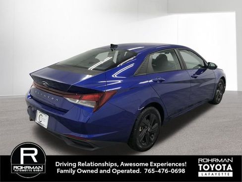 Used 2021 Hyundai Elantra SEL image 6