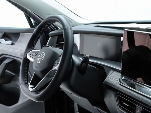 New 2026 Volkswagen Tiguan S image 71