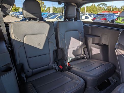 Used 2022 Ford Bronco Badlands image 29