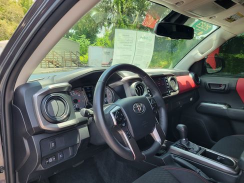Used 2023 Toyota Tacoma SR5 RWD image 30