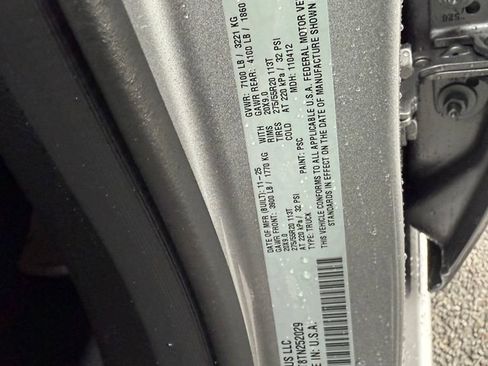 New 2026 RAM 1500 Big Horn w/ Night Edition image 29