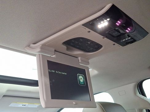 Used 2020 Chevrolet Tahoe LT image 34