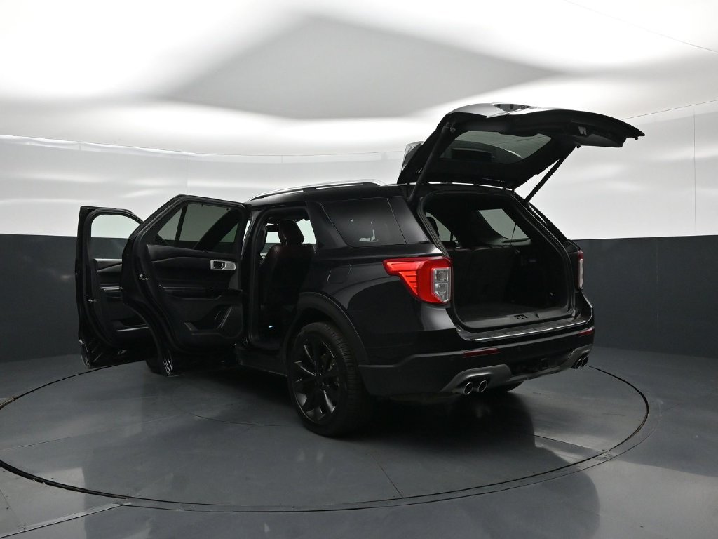 Used 2022 Ford Explorer Platinum w/ Equipment Group 601A AWD/4WD image 35