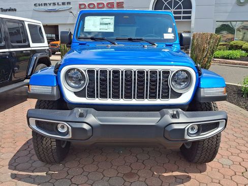 New 2026 Jeep Wrangler Unlimited Sahara AWD/4WD image 2