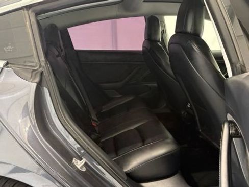 Used 2020 Tesla Model 3 Standard Range Plus RWD image 23