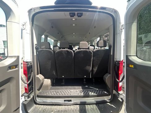 Used 2023 Ford Transit 350 XLT RWD image 9