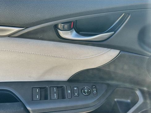 Used 2019 Honda Civic EX image 15