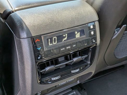 Used 2023 Jeep Grand Cherokee L Limited w/ Luxury Tech Group II AWD/4WD image 27