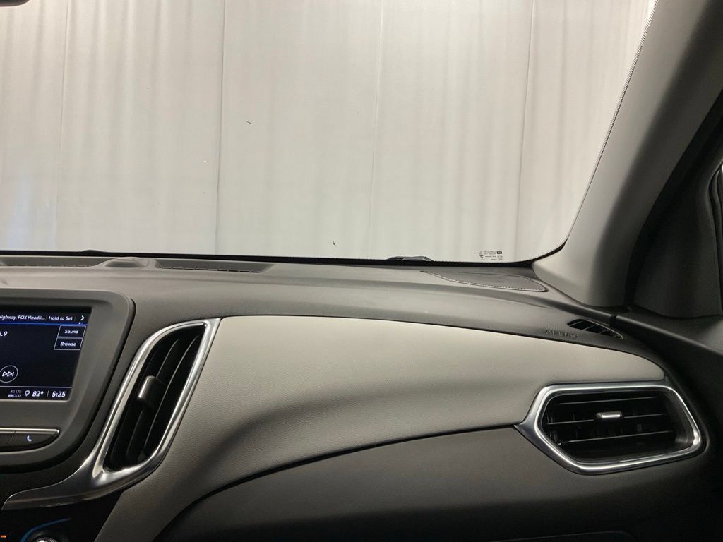 Used 2023 Chevrolet Equinox LT AWD/4WD image 30