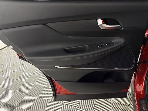 Used 2019 Hyundai Santa Fe FWD w/ Cargo Package image 12