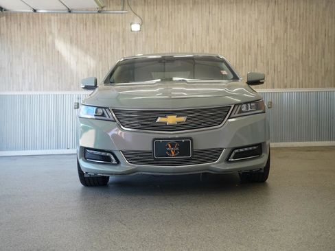 Used 2017 Chevrolet Impala LT w/ Leather Package FWD image 2