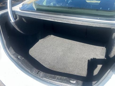 Used 2018 Ford Fusion SE FWD image 32