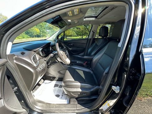 Used 2019 Chevrolet Trax Premier image 11