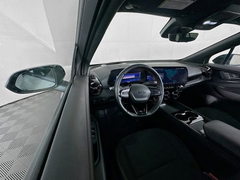 Used 2024 Chevrolet Blazer EV RS RWD image 18